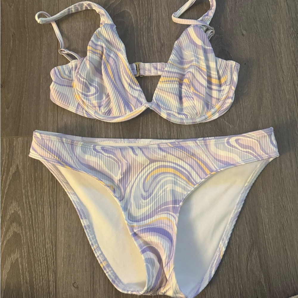 Hollister swirl bikini